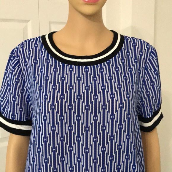 Blue Patterned Women's Top - Picture 2 of 5